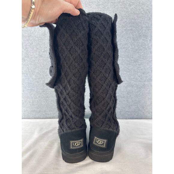 UGG woman’s sz 9 Black Tall Cable Knit 3 Button Pull on Boots Shearling Insoles - Picture 4 of 12